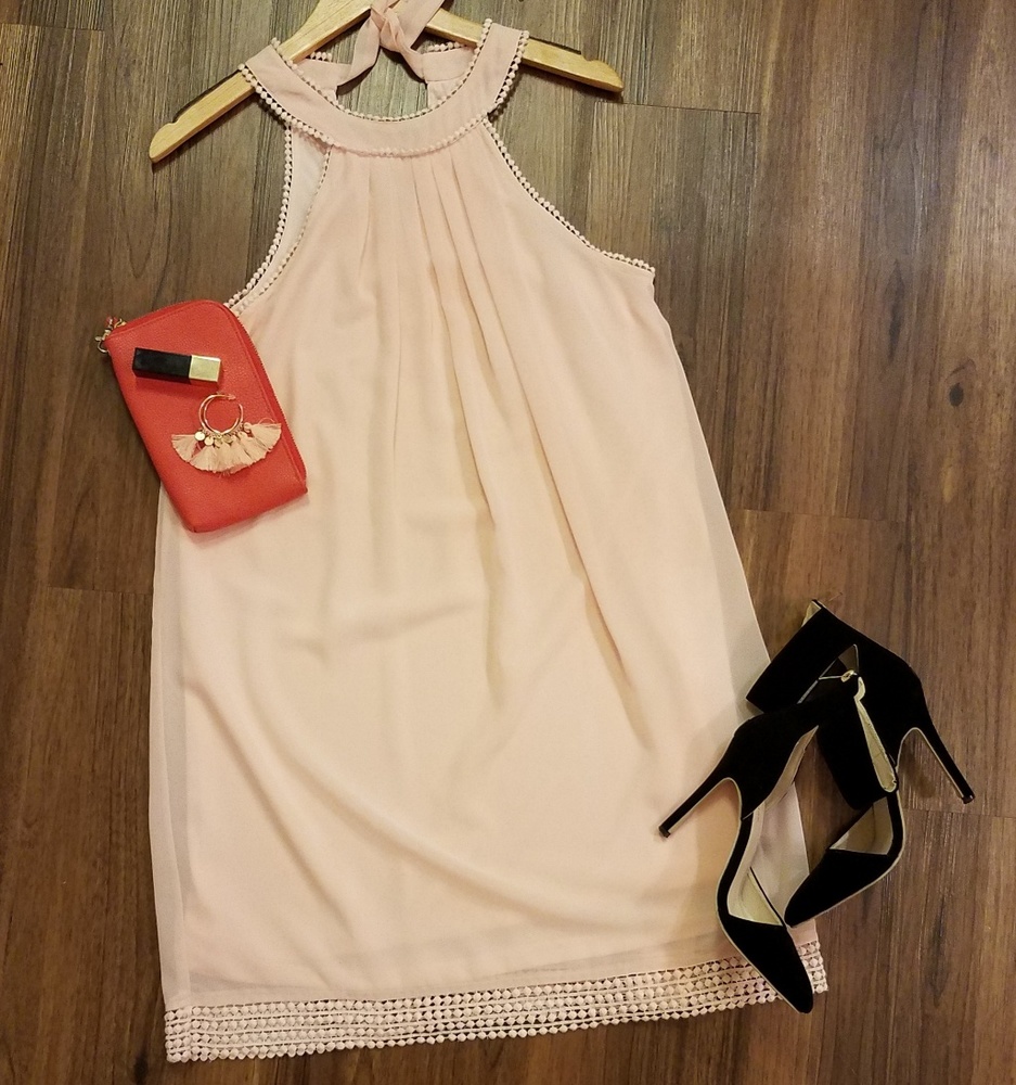 Soft pink sleeveless dress